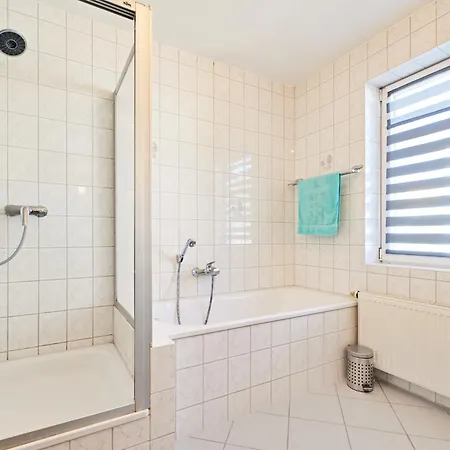 Appartamento 3, Strandstrasse 16 *